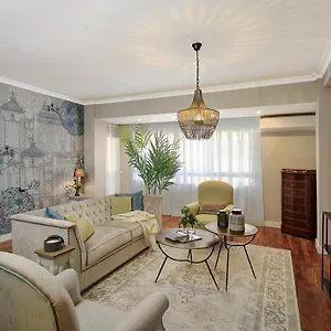 https://living4malaga-soho-orangerie-deluxe.1costadelsol.com
